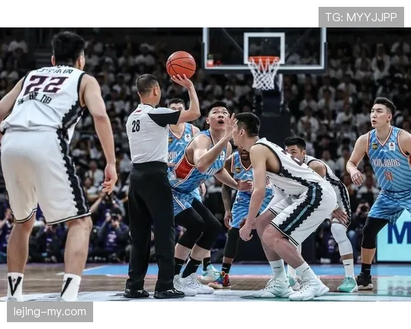 争球判定规则是什么？篮球比赛中出现争球时如何正确判罚与处理？